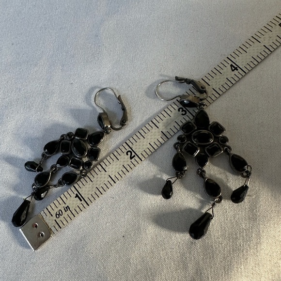 Dainty style KC drippy chandelier earrings - Picture 3 of 4